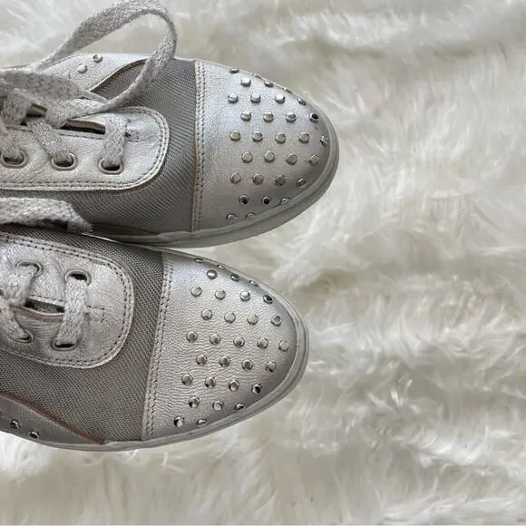 Stuart Weitzman | Women’s Silver Mesh Studded Studs Embellished Sneakers Shoes 7 - Picture 4 of 10